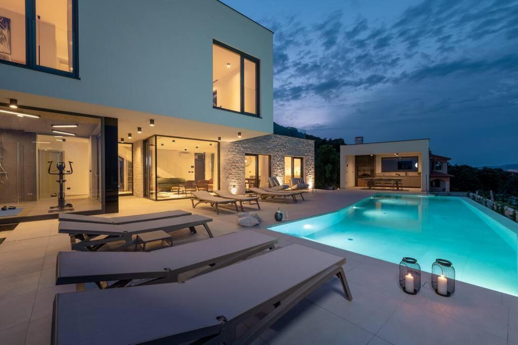 Villa Rovni By Istrialux Ravni Exterior photo