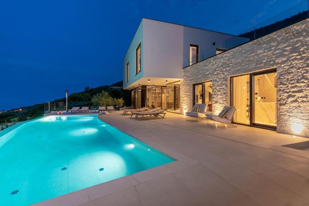 Villa Rovni By Istrialux Ravni Exterior photo